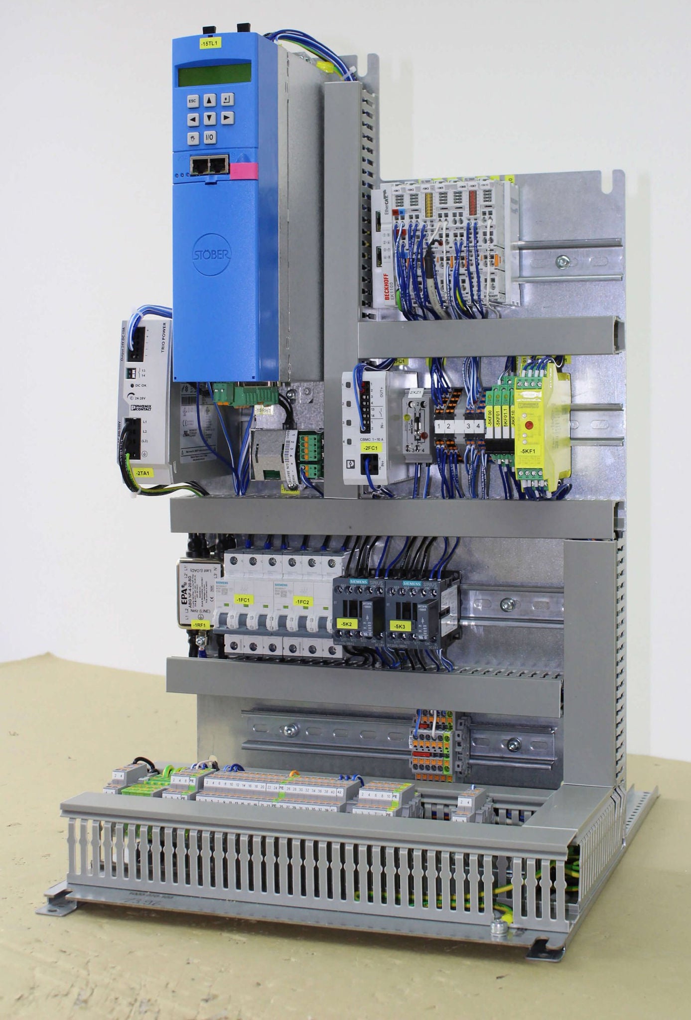 alexander-buerkle-mounting-panel