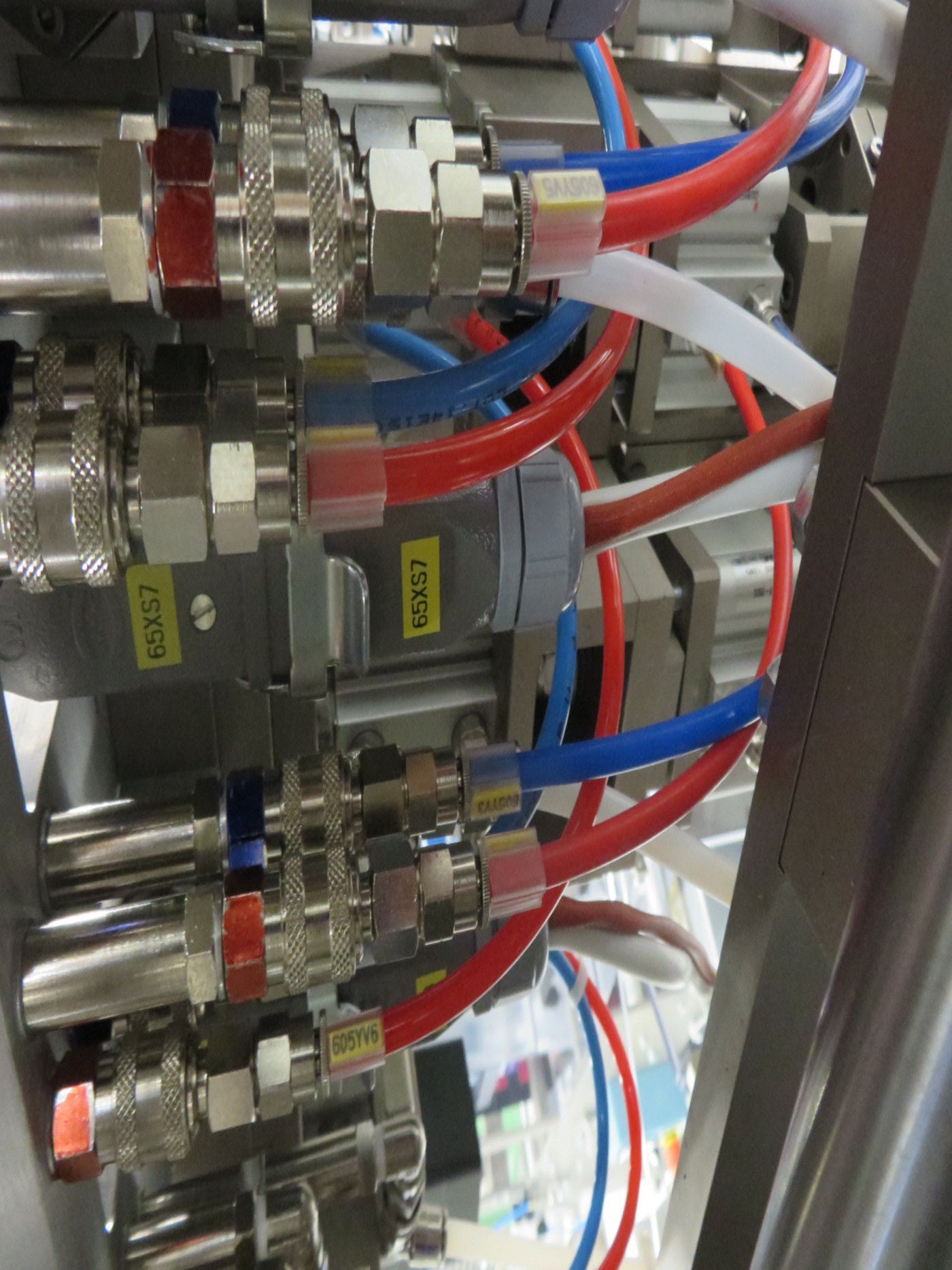 electrical and pneumatic connections