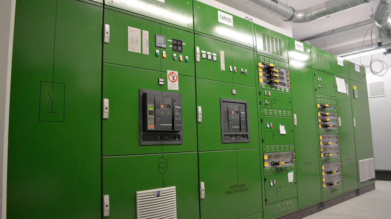 g-klampfer-designs-and-produces-electrical-and-building-technology-systems