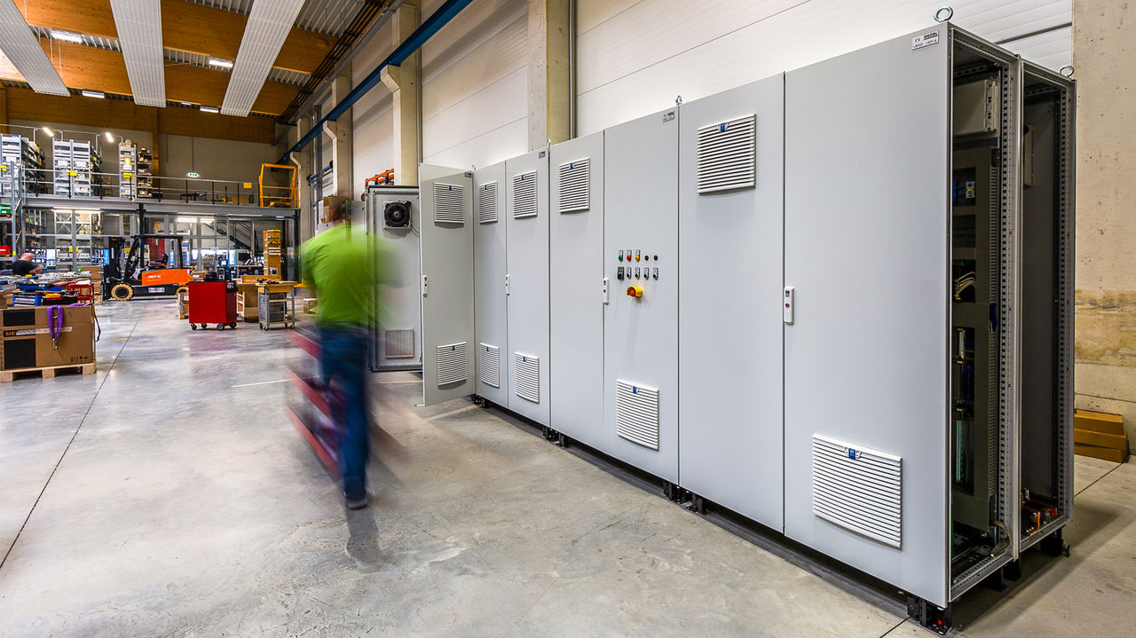 eplan-gruebl-story-control-cabinet-construction