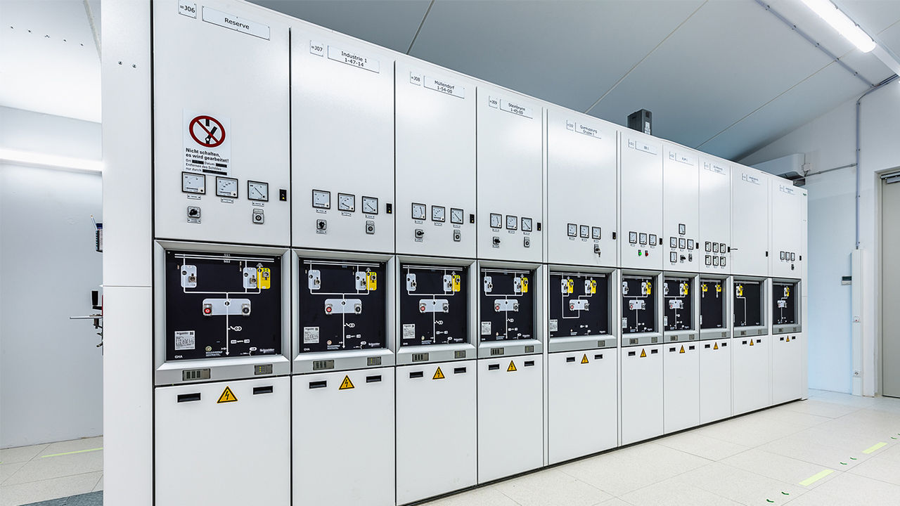 Switchgear systems and panels